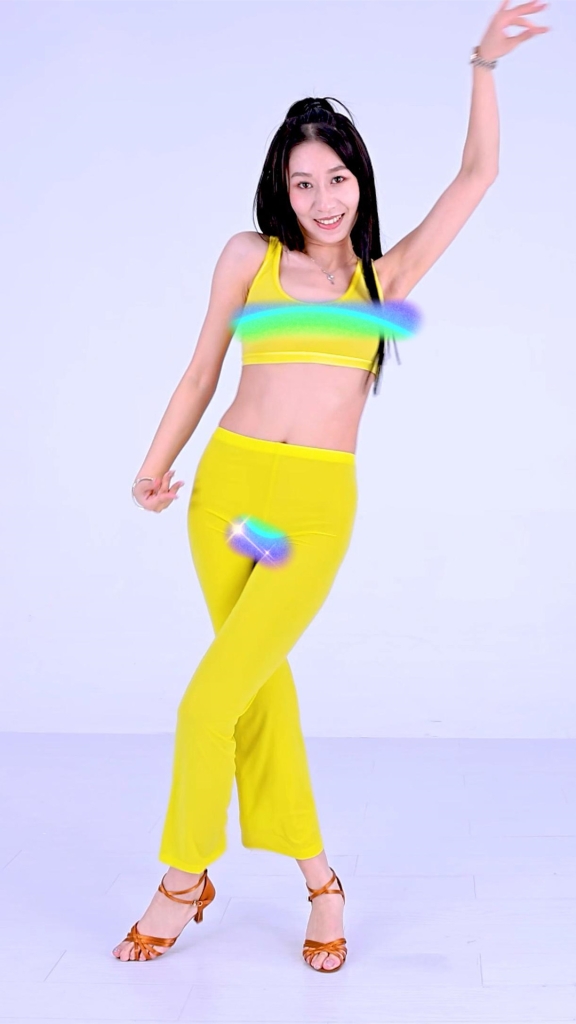 日月俱乐部 性感长腿女神热舞 阿卓+小乖 3部 4K