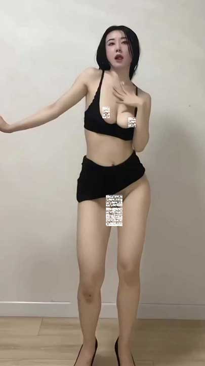 推特 六金 露脸顶跨裸舞，白金版长视频5V