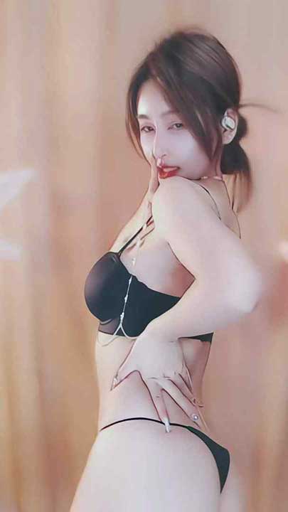 4K 网易CC 舞千岁 付费高级群定制骚舞大尺度3V【1.46G】