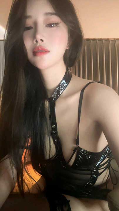 网易CC 小恩雅 定制宠物男被强上剧情，乳贴真空2V【2.66G】