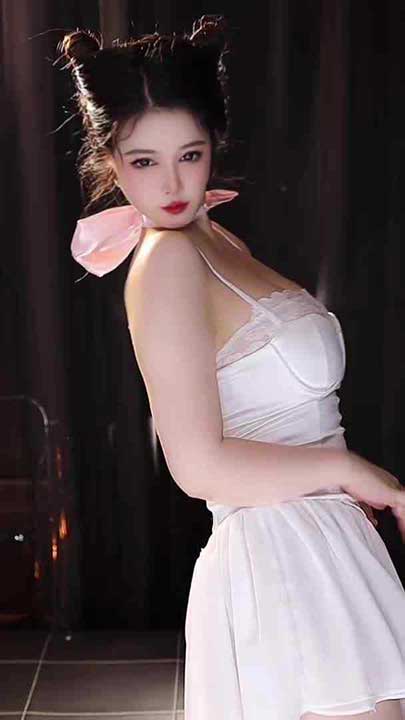 网易CC 妃儿baby G罩巨乳抖胸内衣福利15V【3.62G】