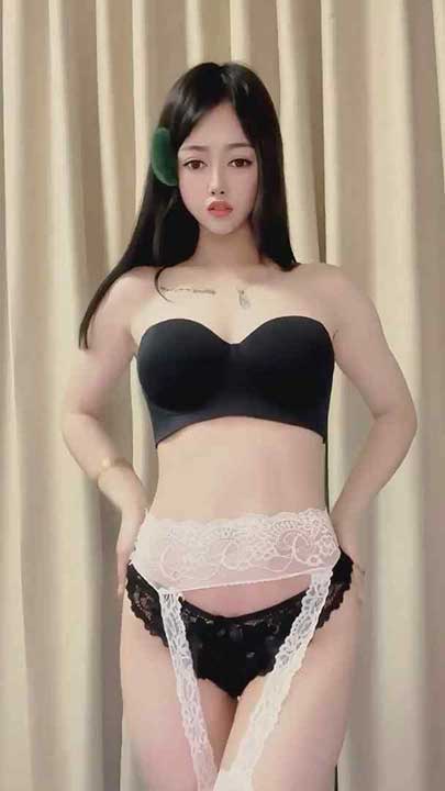 UC 依梦 付费高级群定制骚舞1V【294M】