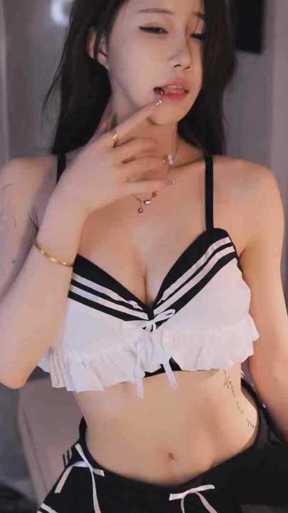 虎牙 小羊炖土豆 上帝视角情趣JK激情热舞2V