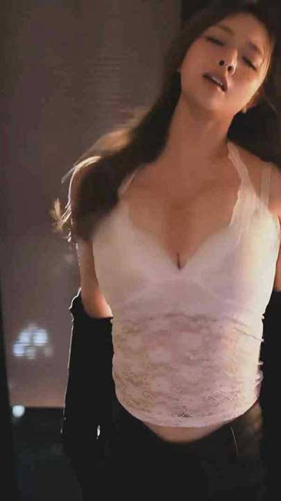 斗鱼 考拉 全新直播热舞4V【1.14G】