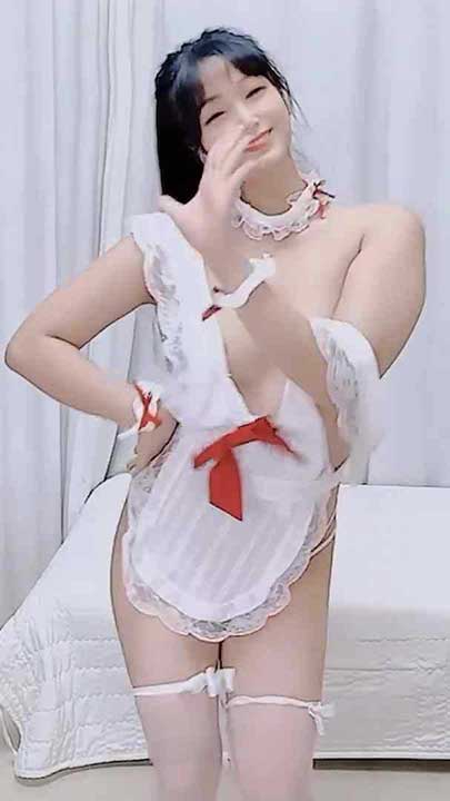 直播 808dass 双马尾制服裸舞16V【2.52G】