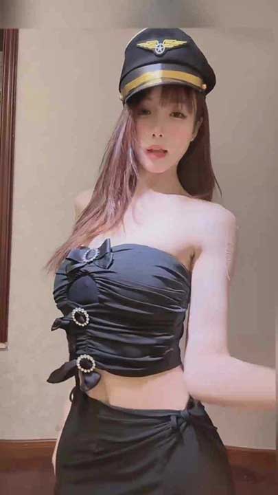 花椒 热爱跳舞的女人 高价脱衣福利视频12V【806M】