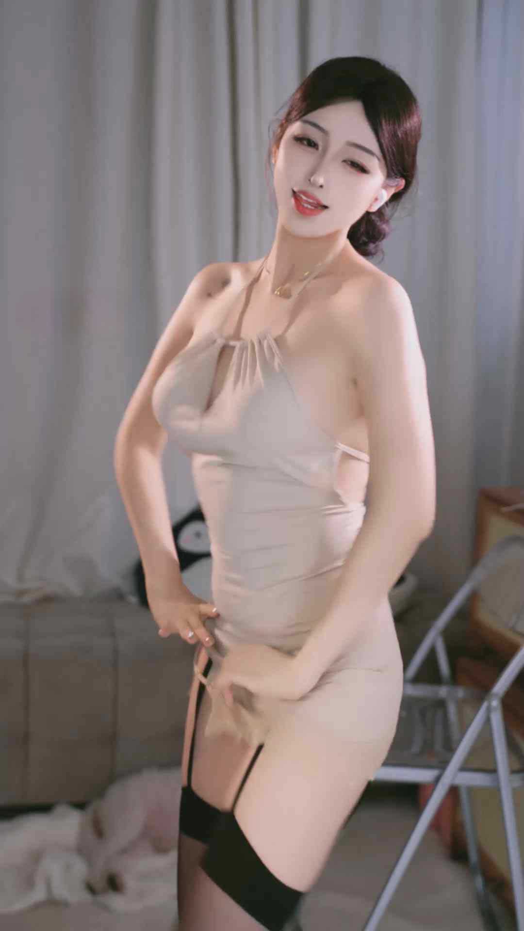 畅聊 奶龙教主 精选擦边热舞12V【501M】