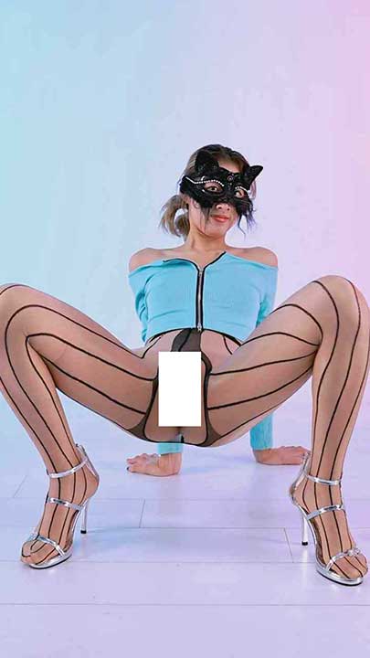 4K 日月俱乐部 阿佘 高级裸舞流出2V【2.38G】