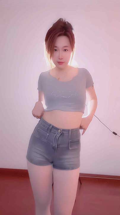 快手 雪妹 熟女瑜伽裤顶B抖跨骚舞33V【3.19G】