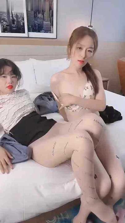 快手 是花嫂子 丝袜熟女，顶级骚妇丝袜诱惑30V【1.54G】