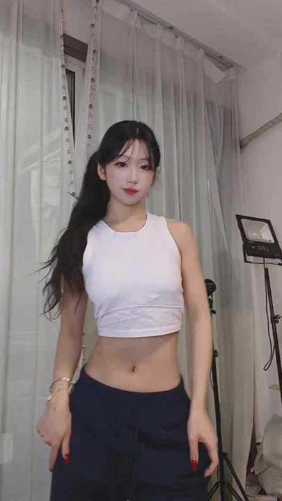 推特 原野芽美 众多闺蜜2026新番VIP骚舞44V【0.8G】