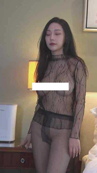 PANS 花园版三位热门模特私房尺度摄影4V【0.7G】